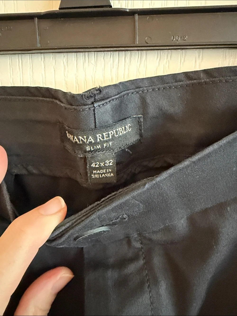 Banana Republic Men's Black Flat Front Dress Pants Slim Fit 42x32 EUC